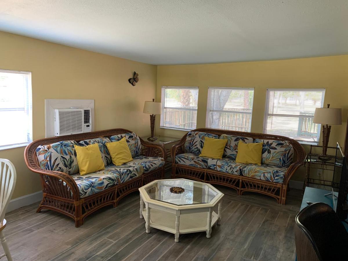 Nature Coast Inn & Cottages Inglis Екстер'єр фото